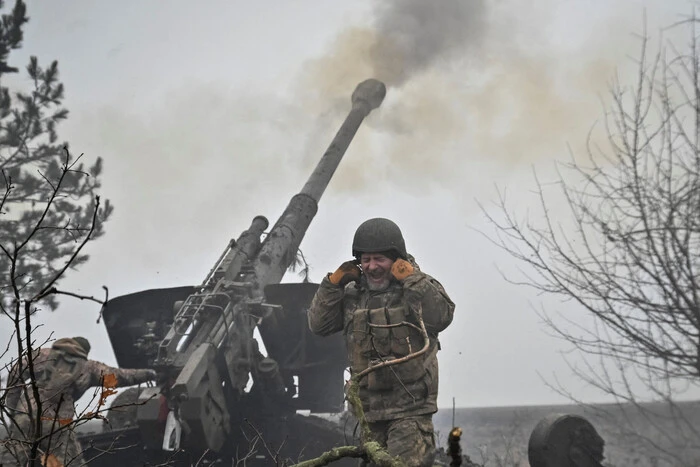 Russian forces prepare for an offensive