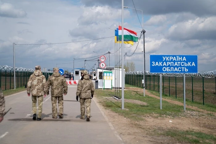 Die Ukraine hat einen neuen Grenzübergang an der Grenze zu Ungarn eröffnet