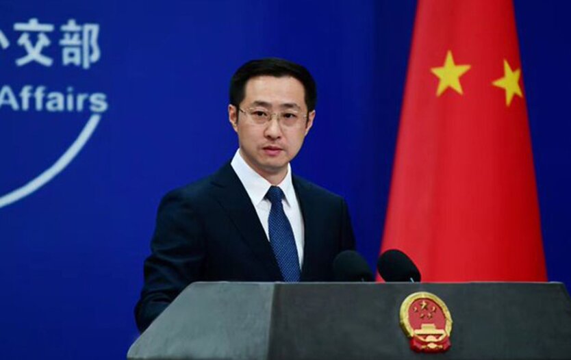 Forderten Abstand zu halten: Peking reagierte auf die Gefangennahme chinesischer Soldaten in der Ukraine