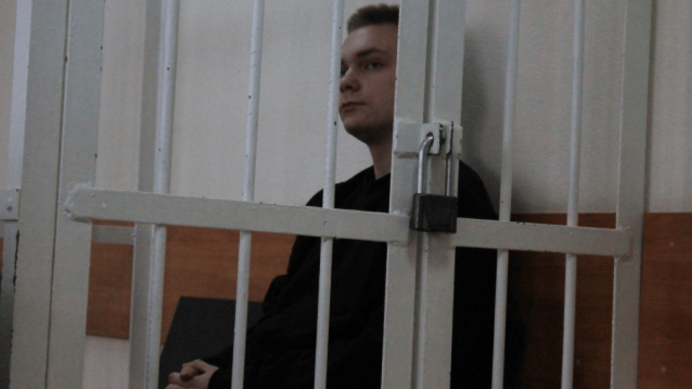 Росіянин убив дівчину за наркотики — чому його помилували