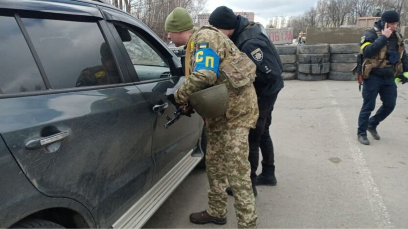 Поліцейські в чатах шукають ухилень від мобілізації
