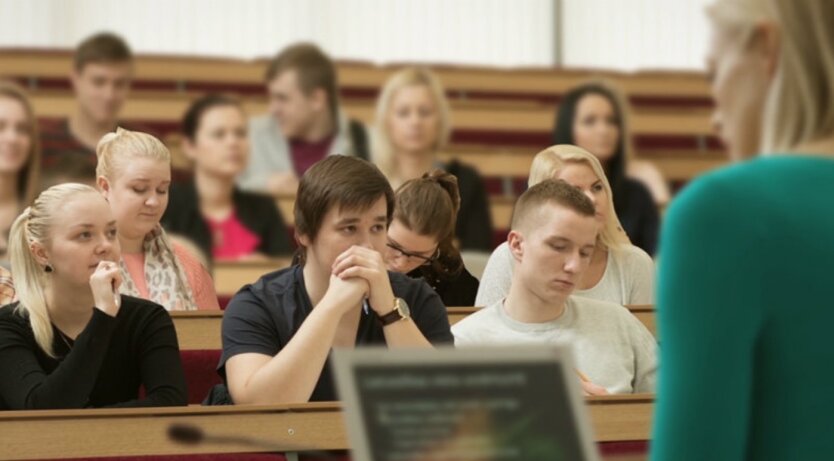 Vertrag und Stipendium gleichzeitig: Das Ministerium für Bildung und Wissenschaft erklärt, wer in diesem Jahr Glück haben wird
